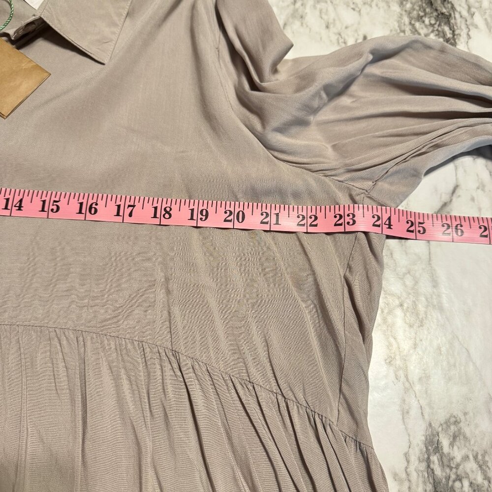 UMGEE Gray Baby Doll Style Button Down Top NWT - Picture 6 of 7